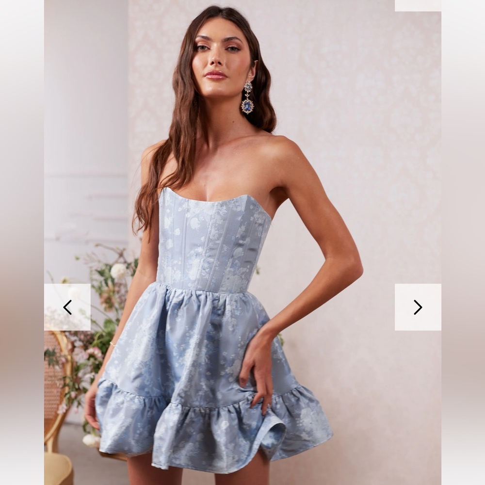 Stunning V Chapman Ginny Dress with pearl/rhinestone belt!